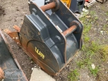 Used Bucket,Used Werk Brau Bucket,Used Bucket in yard,Front of used Bucket